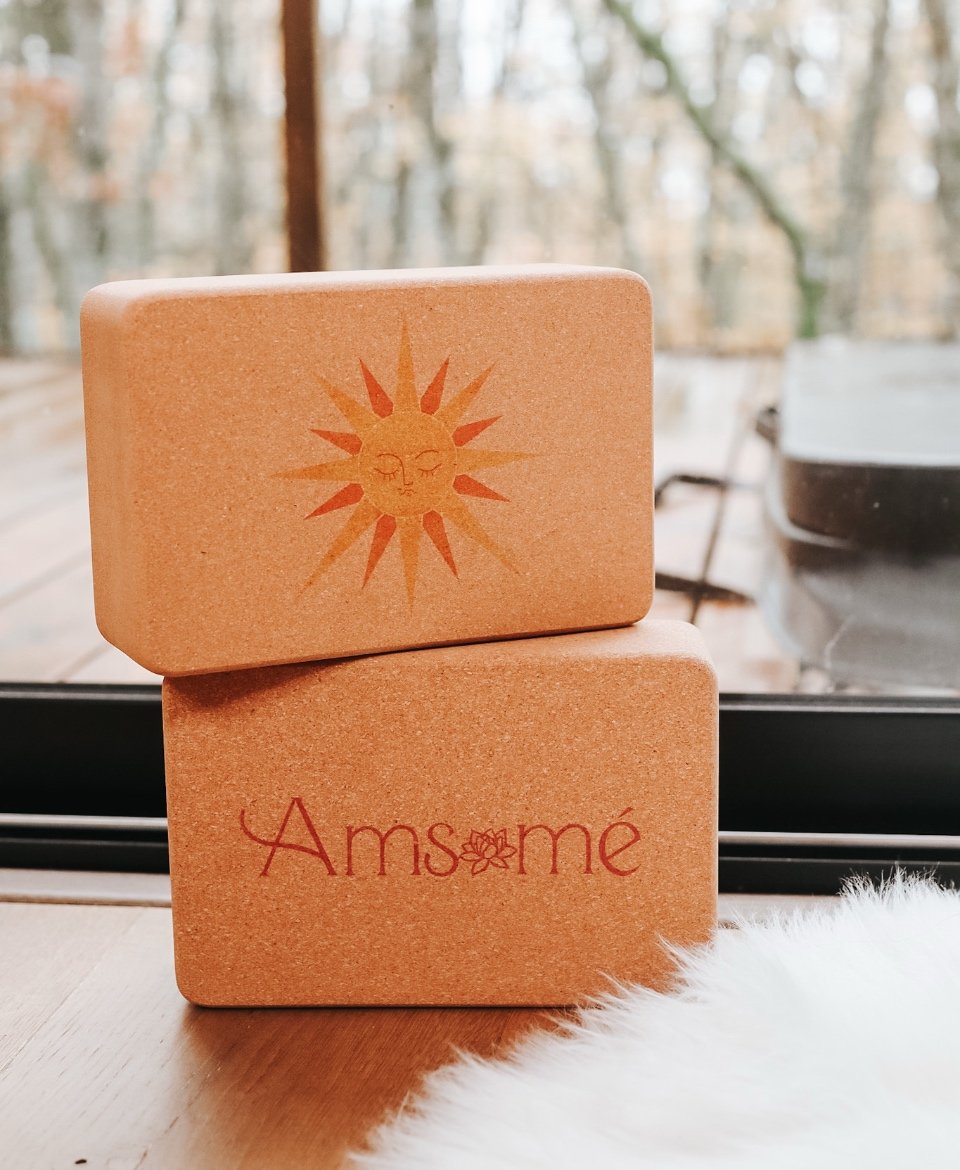 Brique de yoga Salutation au soleil par Amsome en liège antidérapant