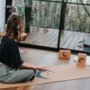 Tapis de yoga et brique Lune céleste par Amsome en liège naturel