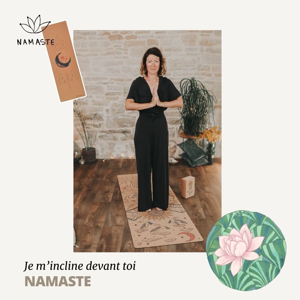 femme yoga geste namaste tapis yoga naturel amsome